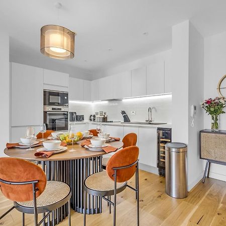 Luxurious & Glamorous Centrally Located 2 Bedroom 2 Bathroom Apartment - Central Birmingham - Secure Parking - Netflix Экстерьер фото