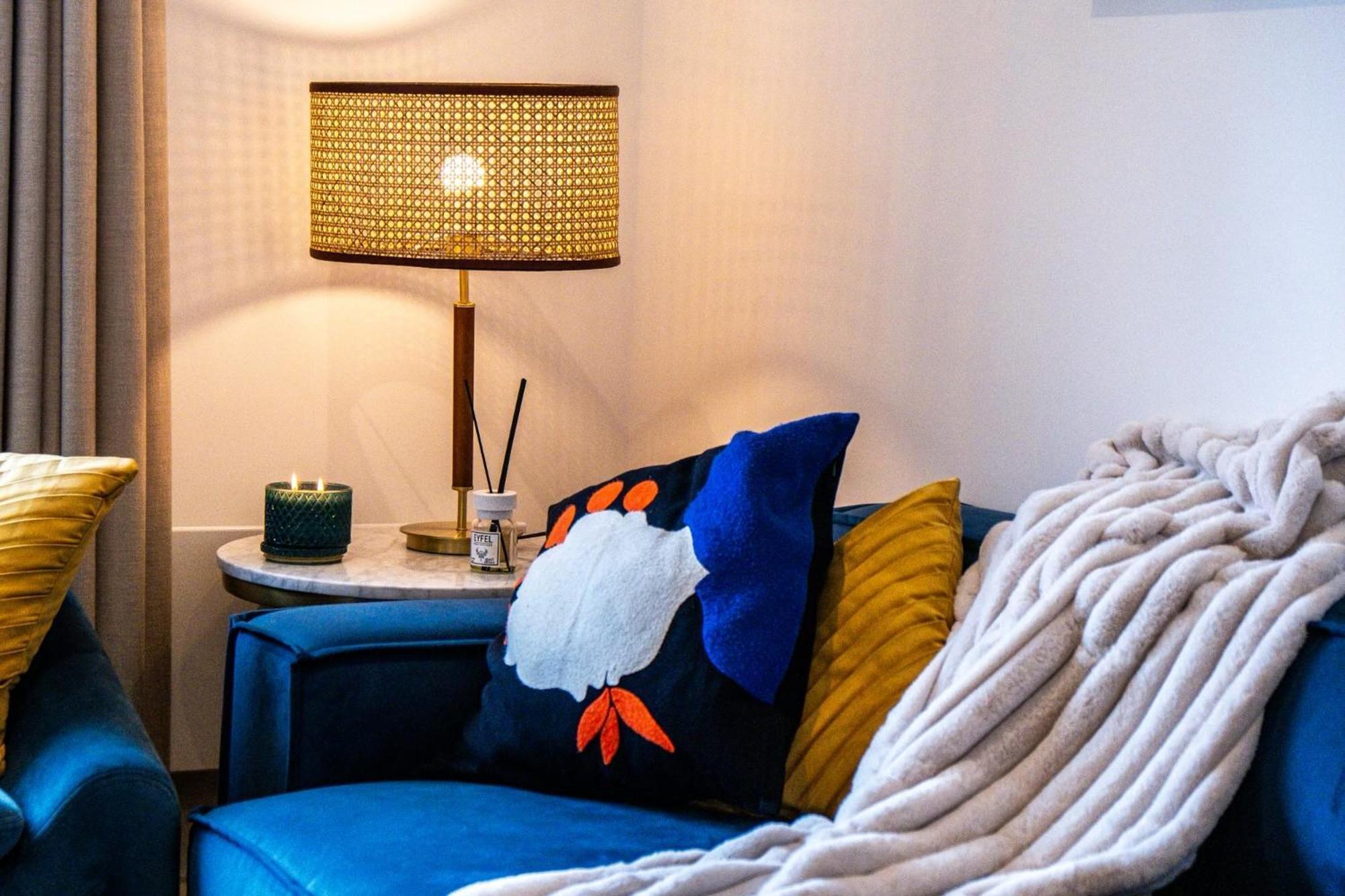 Luxurious & Glamorous Centrally Located 2 Bedroom 2 Bathroom Apartment - Central Birmingham - Secure Parking - Netflix Экстерьер фото